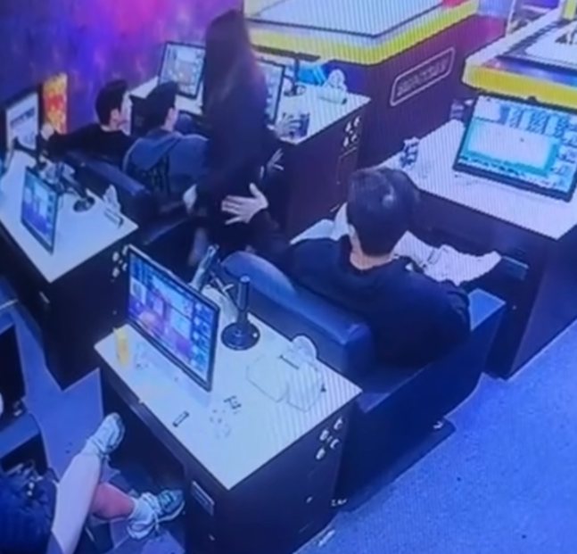 [정보/소식] 속보)KBO 프로야구 롯데 자이언츠, 대만 도박장서 성추행 의혹 포착 | 인스티즈