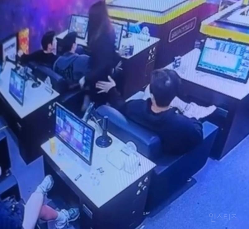 롯데자이언츠 성추행 화면 파장.jpg | 인스티즈