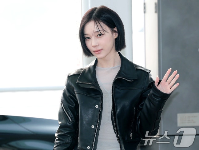 [잡담] 260213 에스파 태국 출국 기사사진 | 인스티즈