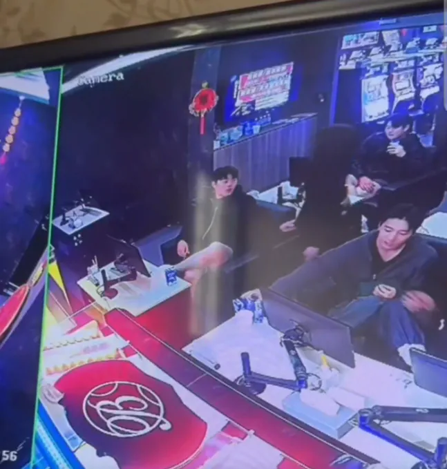 롯데 정체불명 영상에 발칵! → 나승엽 고승민 김동혁 '게임장' 포착 날벼락.. "사실 관계 파악 중" | 인스티즈