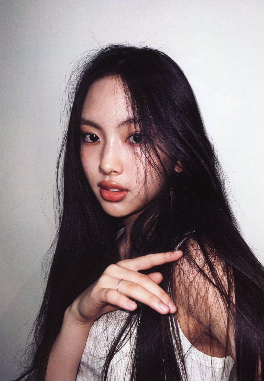 [잡담] 지금 봐도 혜인 얼굴 진짜 유니크 하고 예쁘다,,,, | 인스티즈