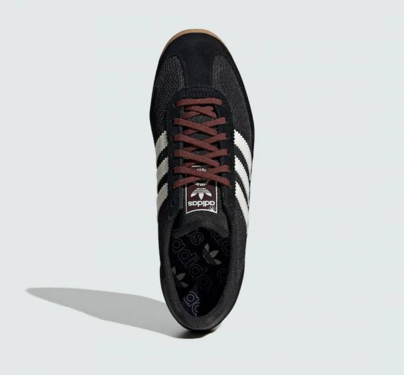 [잡담] 운동화 흰색끈이 더 나을것 같지 않아? | 인스티즈