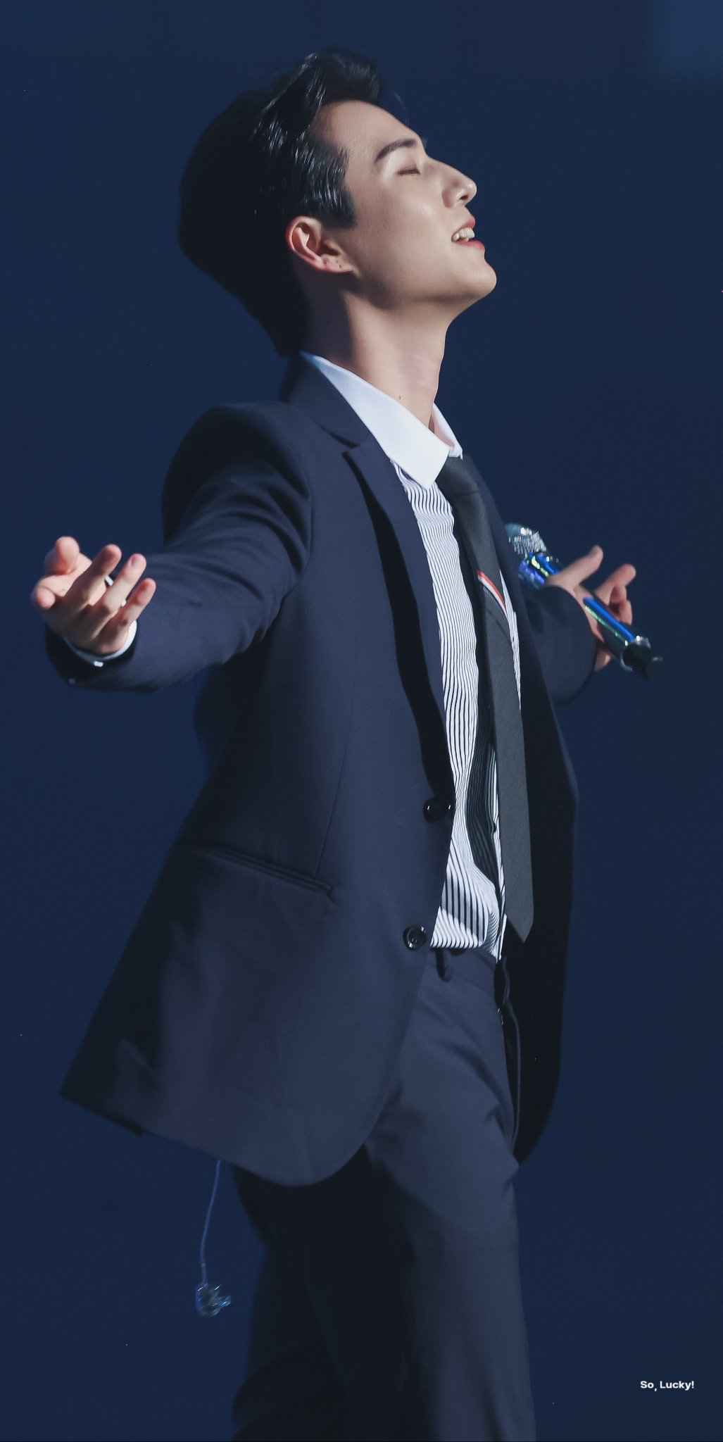 [잡담] 영케이 수트핏 미쳤나 | 인스티즈