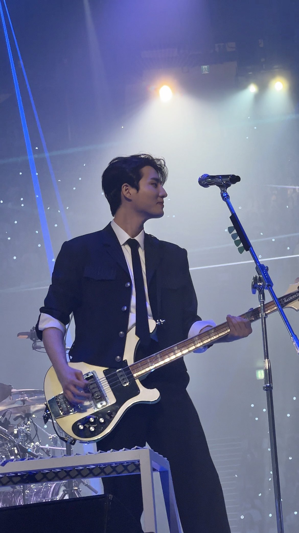 [잡담] 영케이 수트핏 미쳤나 | 인스티즈