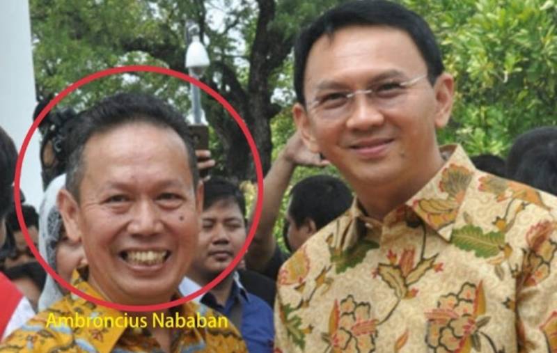 [잡담] 인도네시아 정치인이, 파푸아인 얼굴사진 옆에 고릴라 사진 올리고 '시노백 백신은 사람용이지 고릴라용이 아니다' 코멘트로 조롱”도 했었네 | 인스티즈