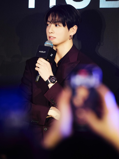 [잡담] 버건디 수트가 찰떡인 빙탄 정국 | 인스티즈