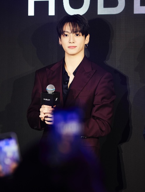 [잡담] 버건디 수트가 찰떡인 빙탄 정국 | 인스티즈