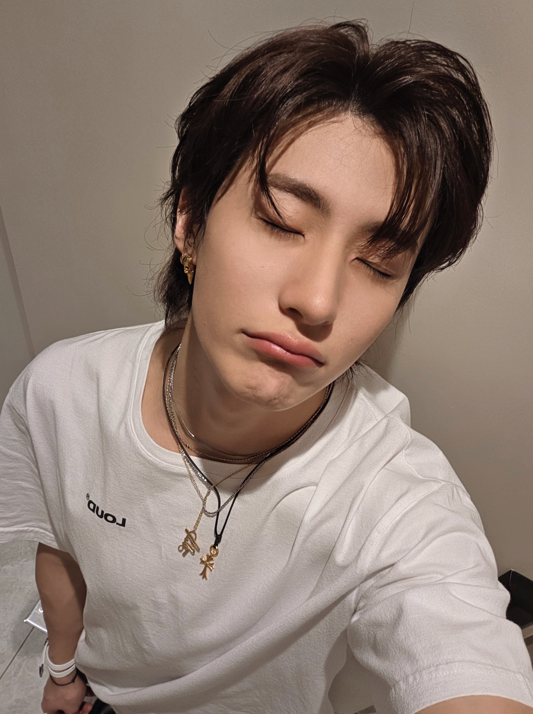 [잡담] 앤톤 내 입술뚱쭝견 | 인스티즈