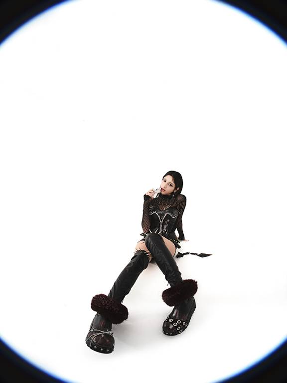 엑신(X:IN) 네 번째 미니앨범 'Hyper' 콘셉트 포토 개인컷 | 인스티즈