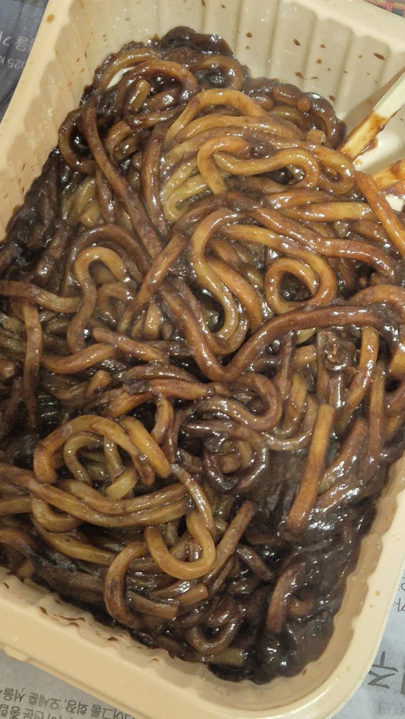 [잡담] gs25 짜장면 추천함!! | 인스티즈