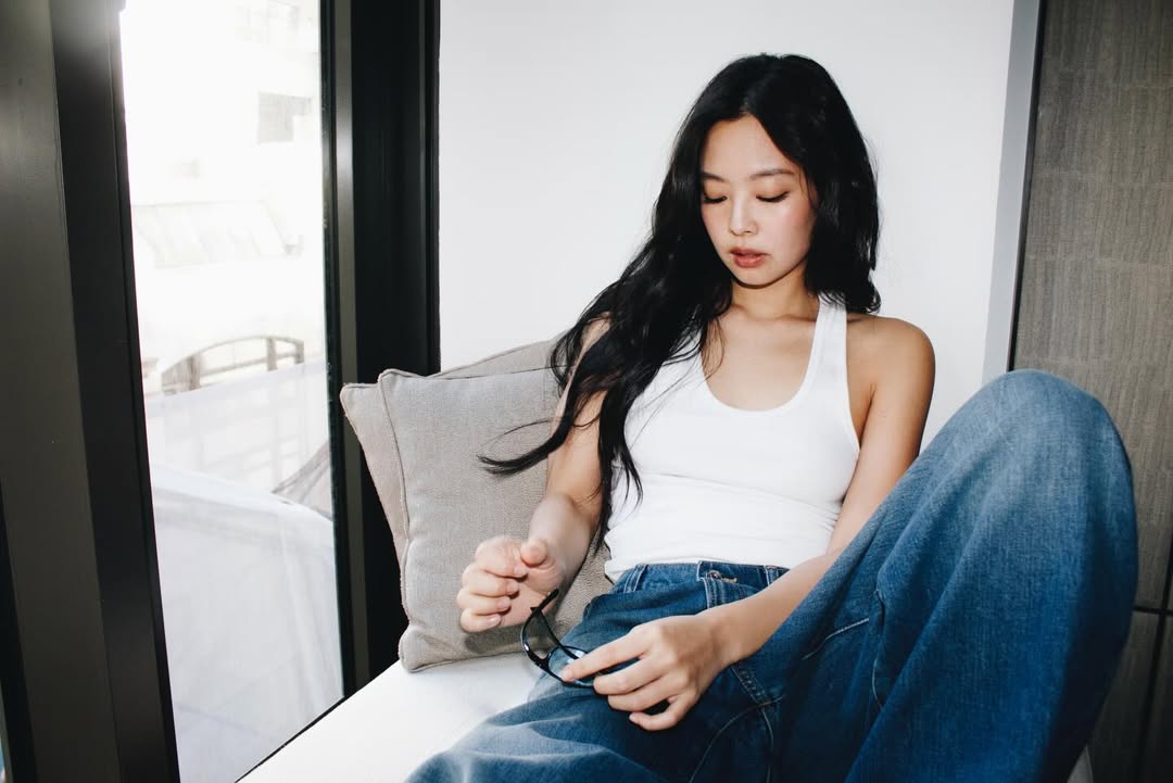 [잡담] 제니 + 안경 너무 좋음 | 인스티즈
