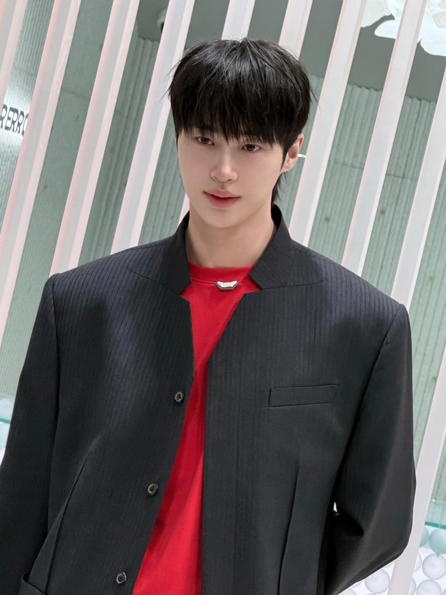 [잡담] 변우석 대군 끝나자마자 얼굴 바꾼거봐 | 인스티즈