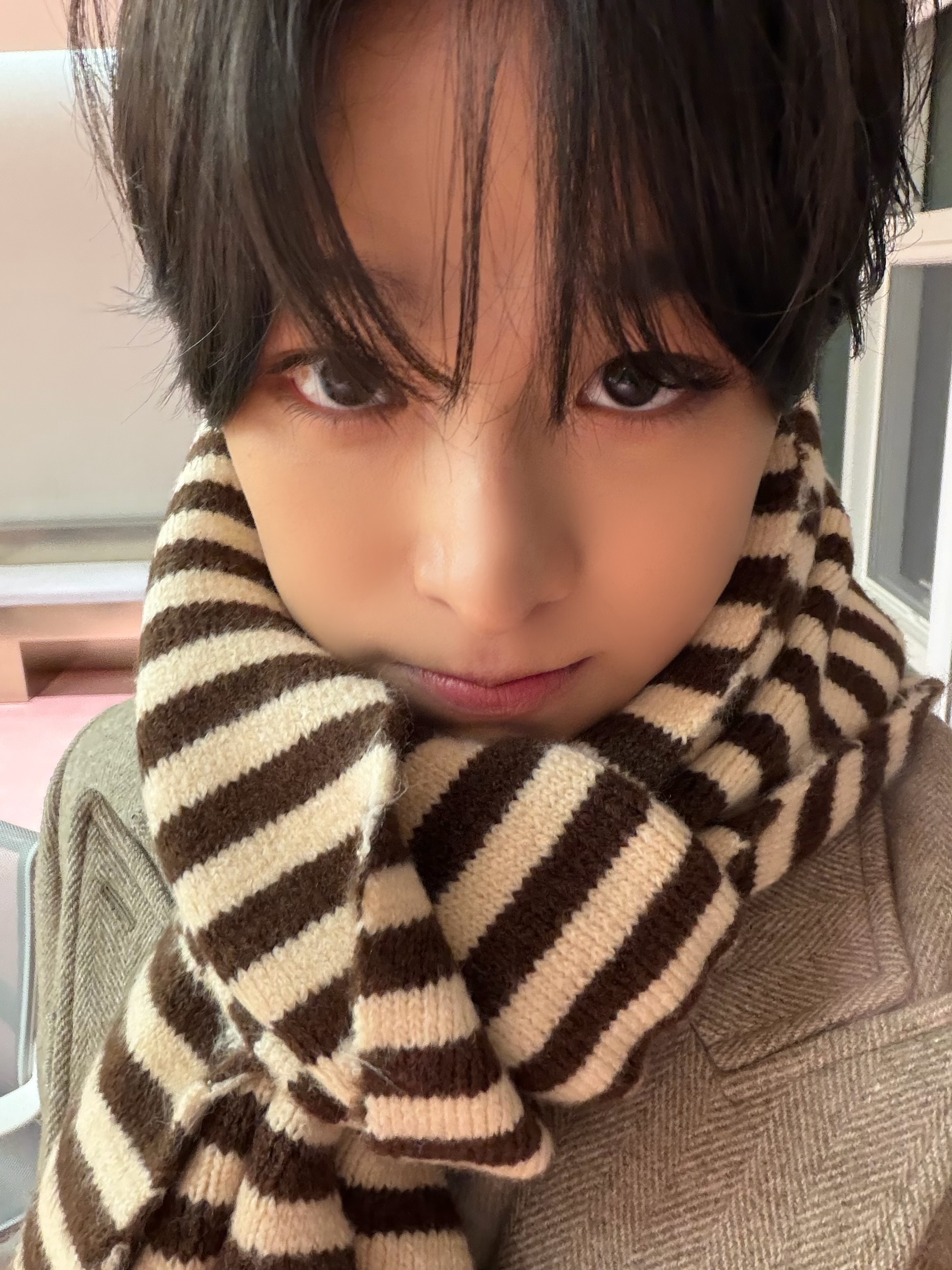 [잡담] 자기 캐릭터 사진에 이러고 찍은거 | 인스티즈