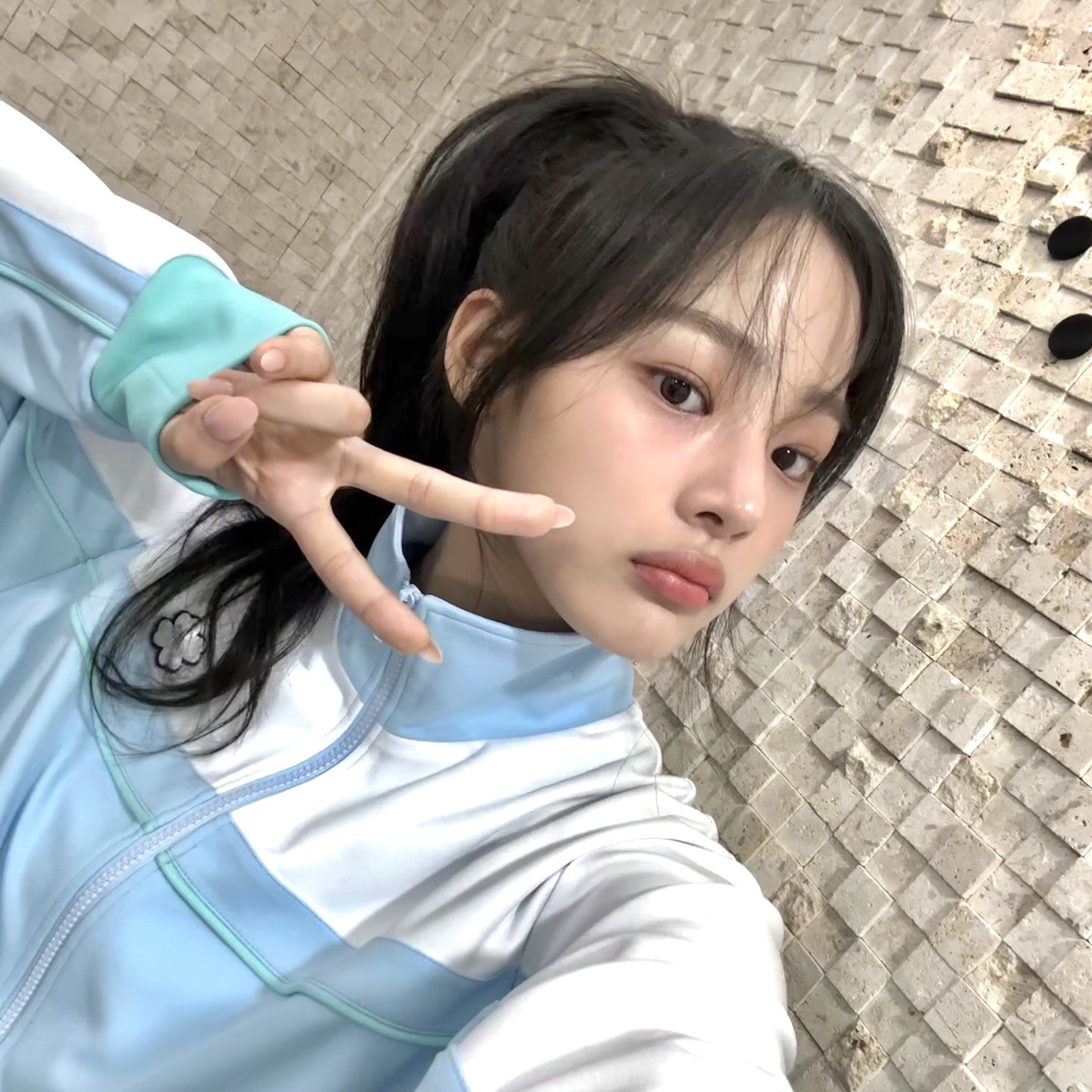 [잡담] 민지 너무 잘생김 | 인스티즈