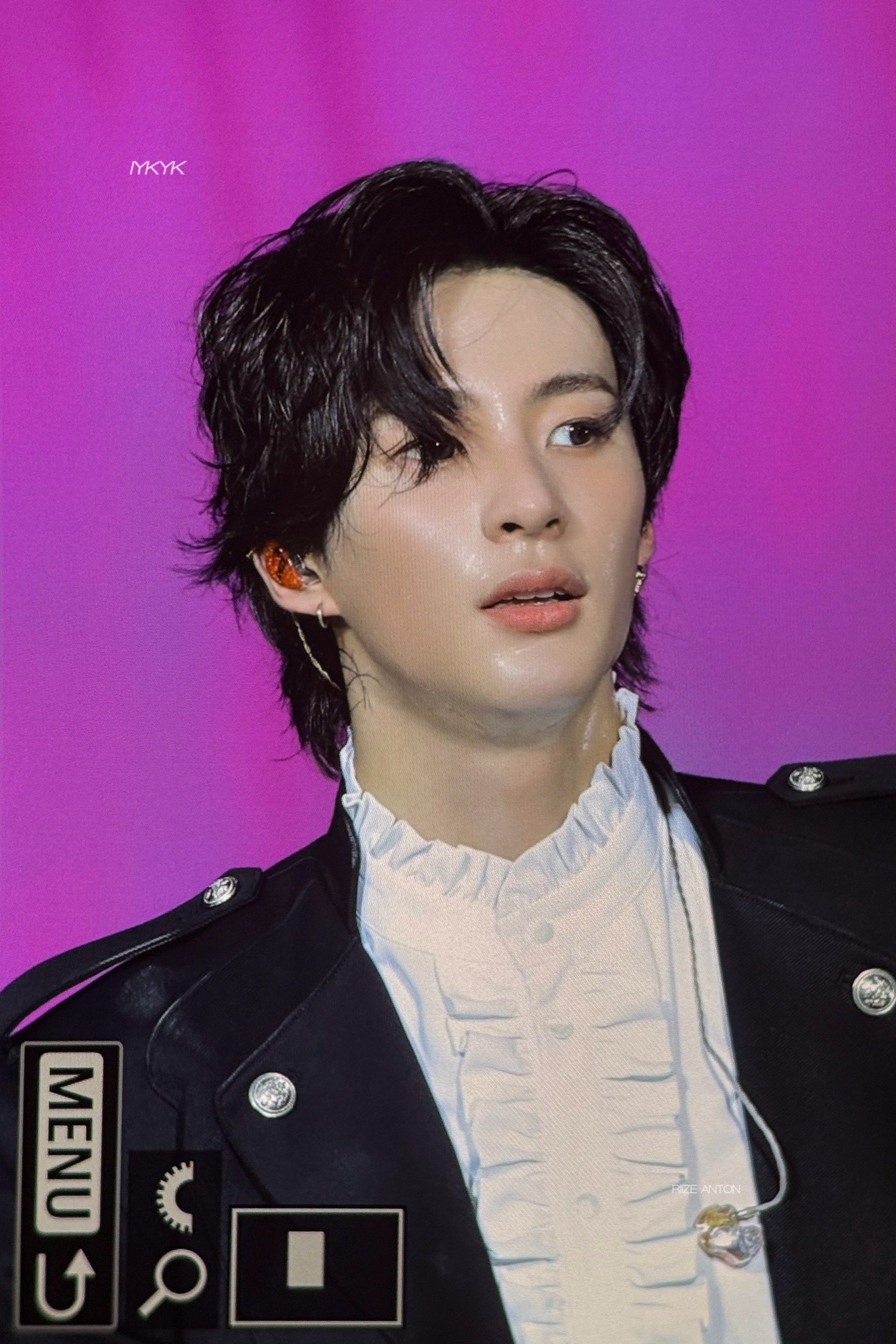 [잡담] 앤톤 고화질뜬거 진짜 홀리하다 | 인스티즈