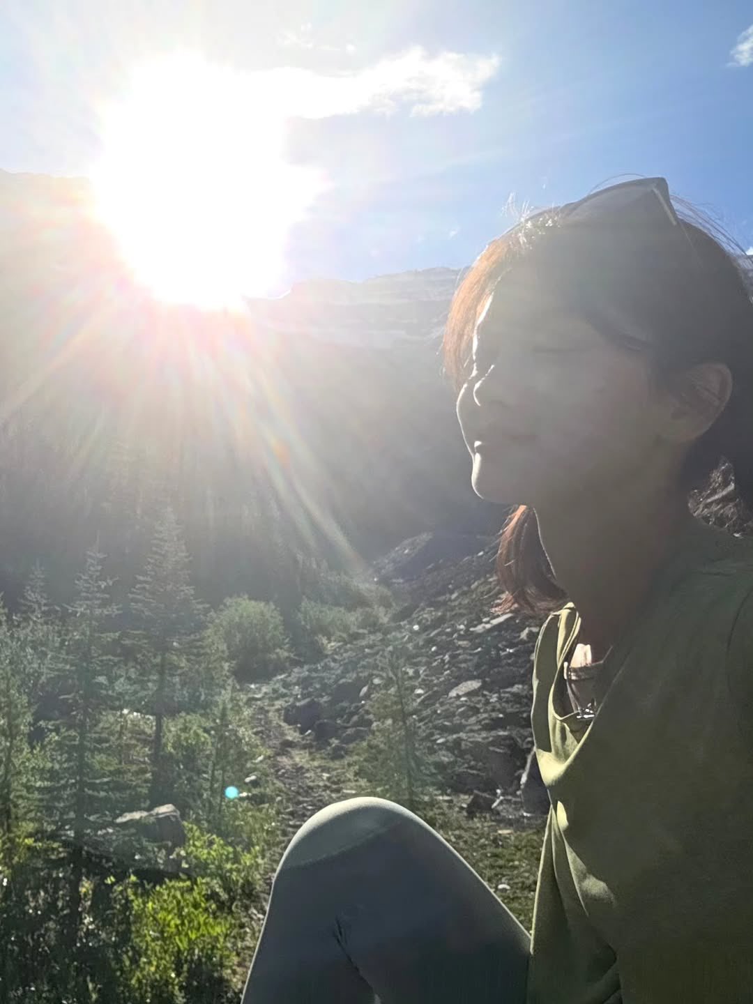 [잡담] 김유정 여행 사진은 진짜 좋은 느낌을 줌 | 인스티즈