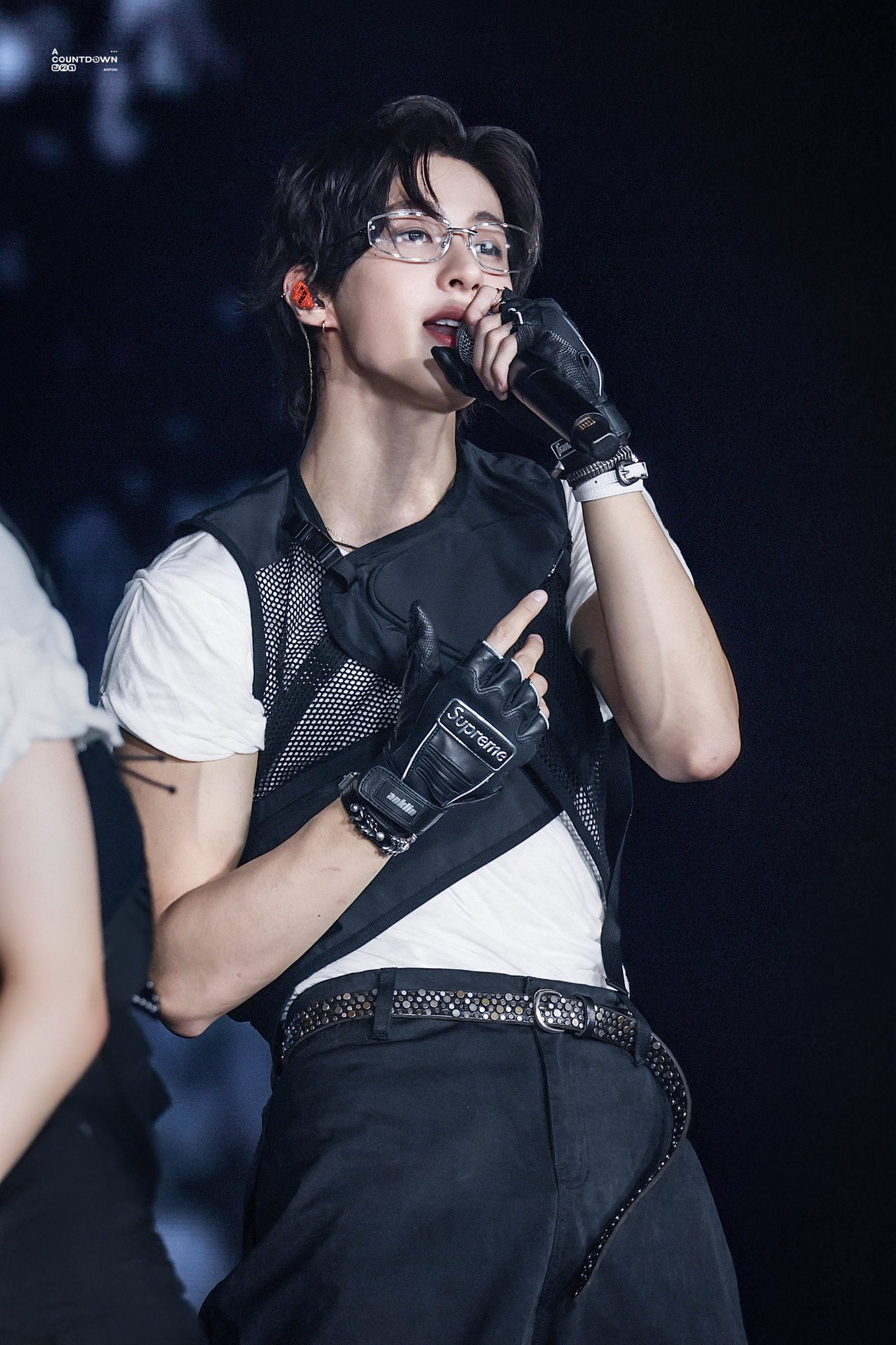 [잡담] 앤톤 안경 개잘생김 | 인스티즈