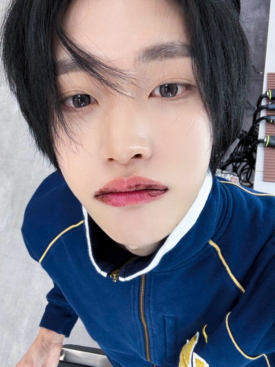 [잡담] 원빈이 셀카 담에 두쫀쿠급으로 찍어온다는거 넘 ㄱㅇㅇ | 인스티즈