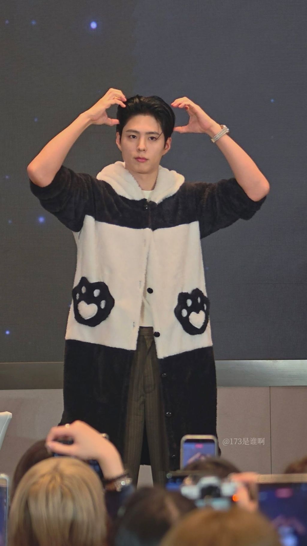 [잡담] 어제자 광저우 팬싸인회에서 박보검 다 해줌 | 인스티즈