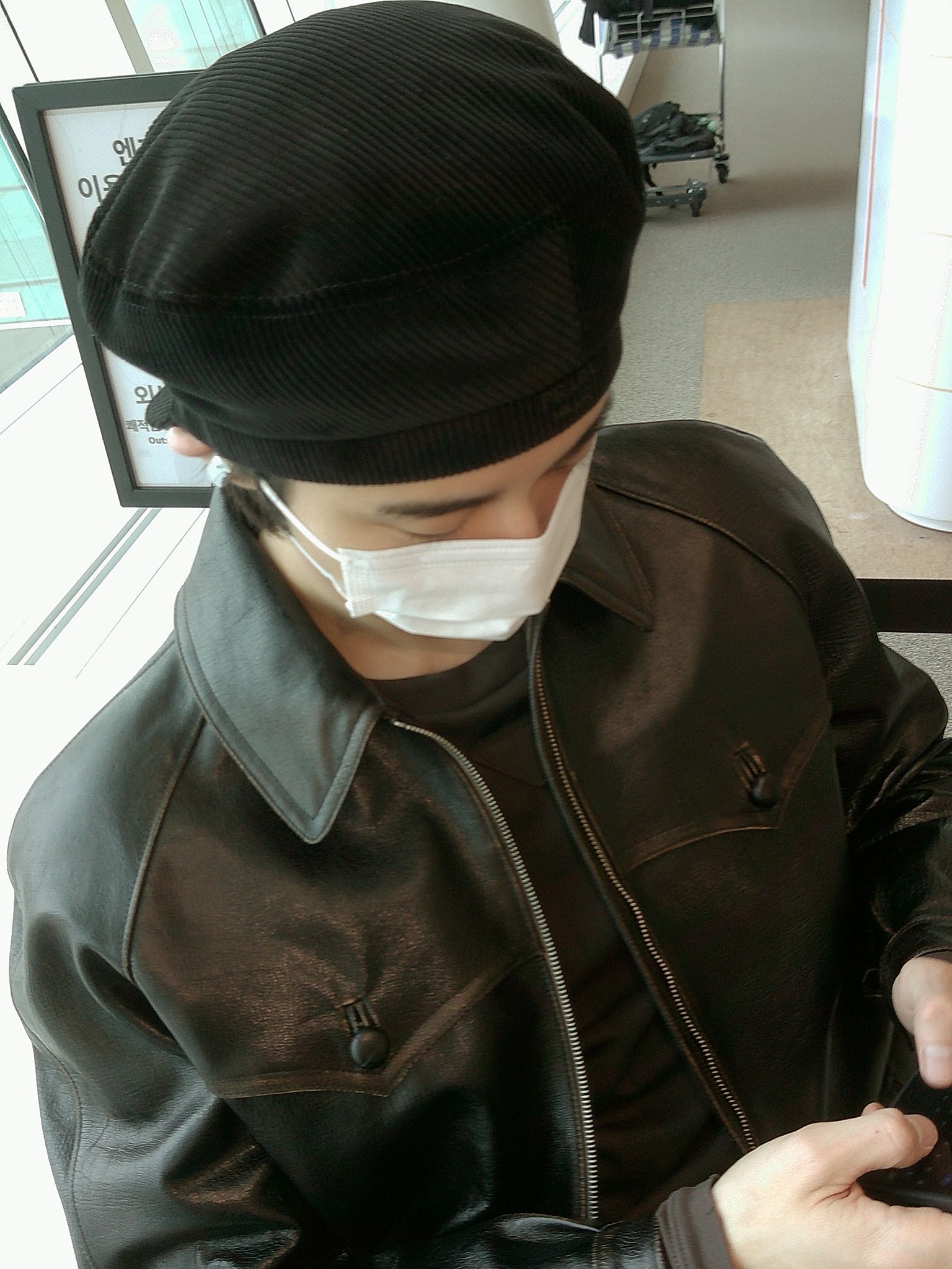 [잡담] 변우석) ✌️✌️ooSeok in Milan...To be continue... | 인스티즈