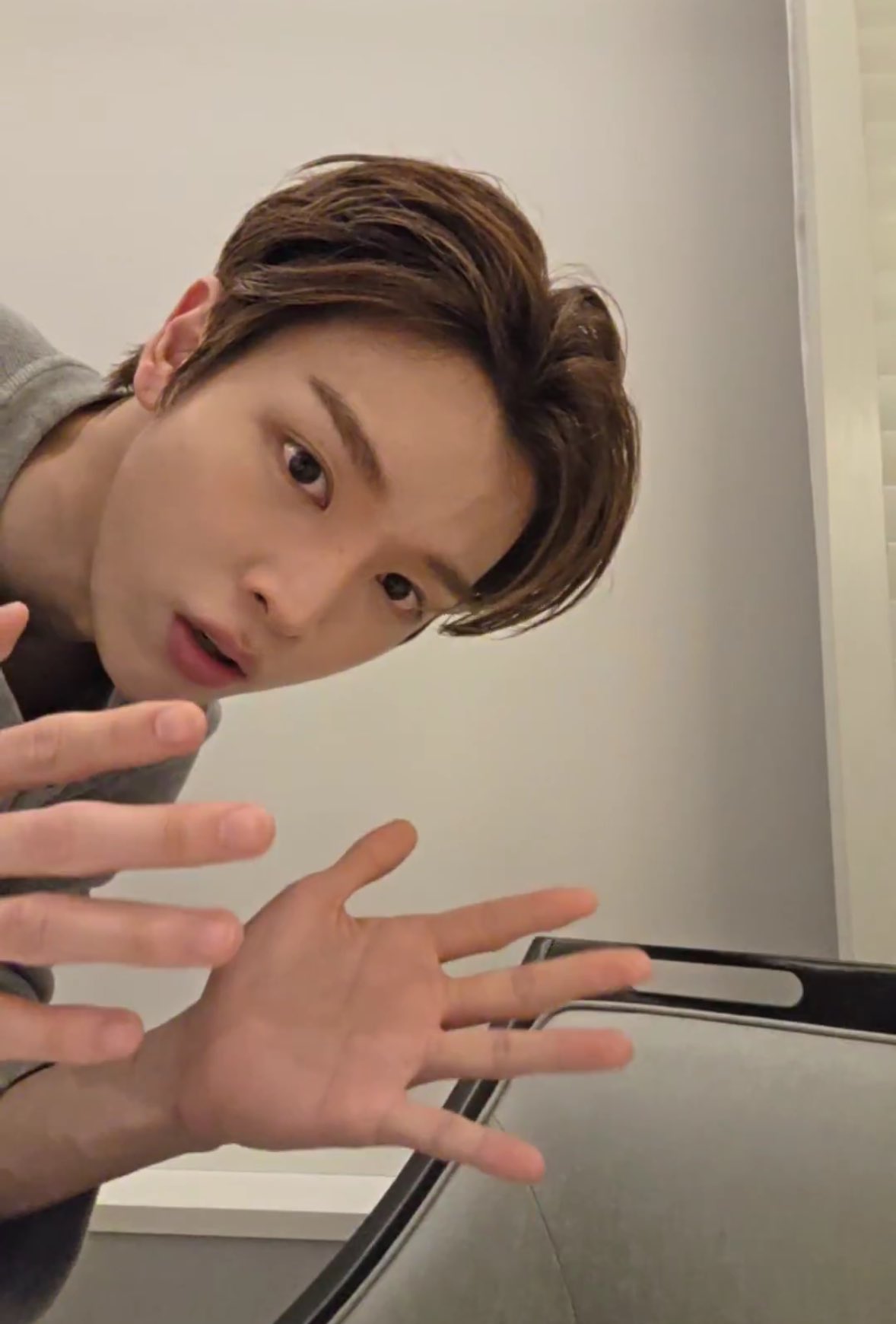 [잡담] 성찬 이때 너무나 시트콤같애 | 인스티즈