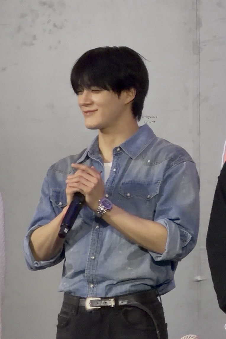 [잡담] 우리 제노 진짜 귀엽게 산다 | 인스티즈