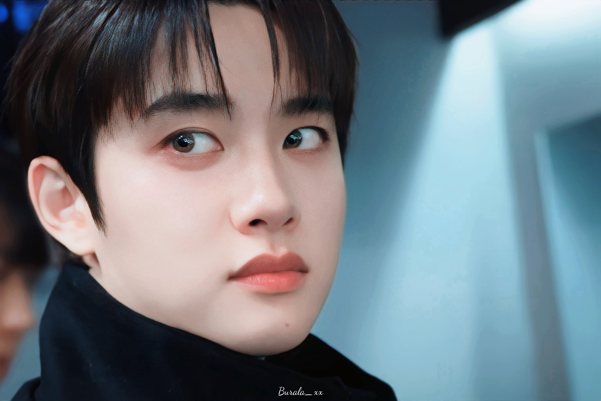 [잡담] 도경수 이목구비 진짜 꽉꽉 들어찬거 너무좋다 | 인스티즈