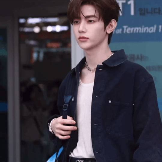 [잡담] 구찌 요즘 남자옷 이쁜거같음 (with 장하오) | 인스티즈