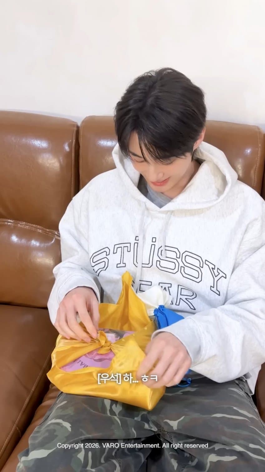 [잡담] 변우석) 2단 변신 이게 뭐에요ㅋㅋㅋㅋ | 인스티즈