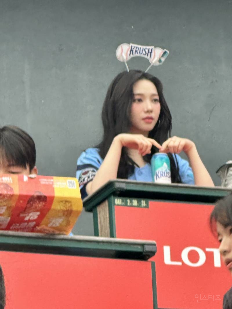 팬들 폰카에 찍힌 에스파 카리나 실물 수준.jpg | 인스티즈