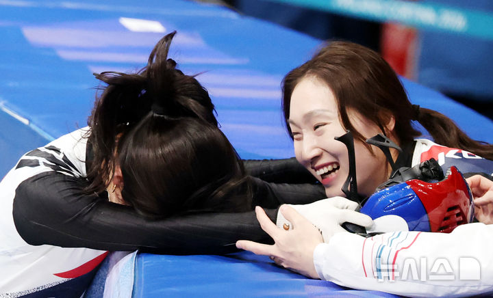 [잡담] 길리 축하해주는 종언민정이ㅠㅠㅠㅠㅠ | 인스티즈