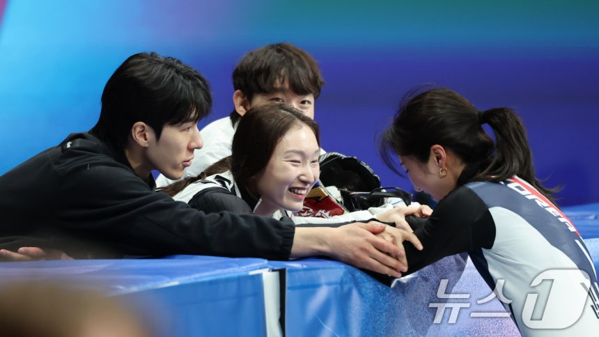 [잡담] 길리 축하해주는 종언민정이ㅠㅠㅠㅠㅠ | 인스티즈