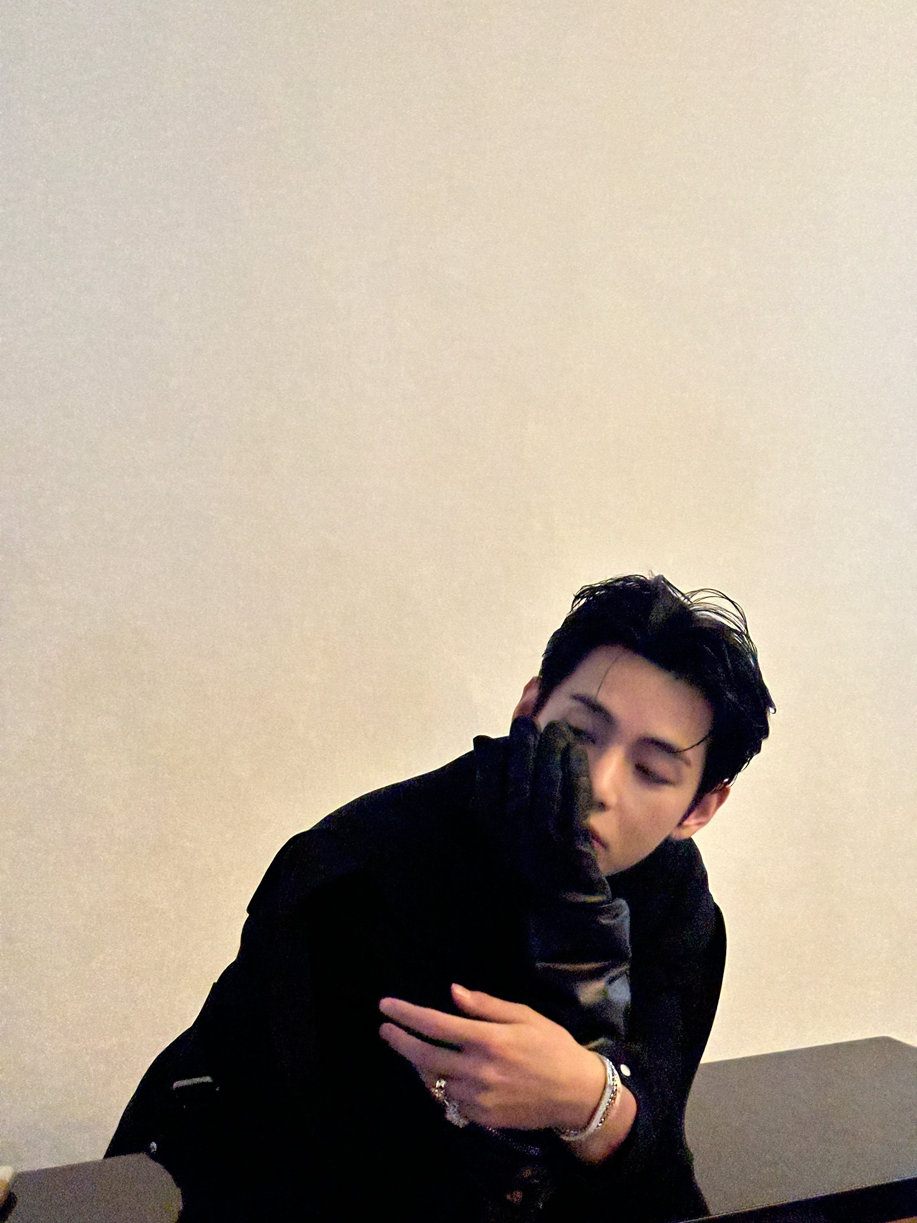 [잡담] 뷔 새해인사왔다 | 인스티즈