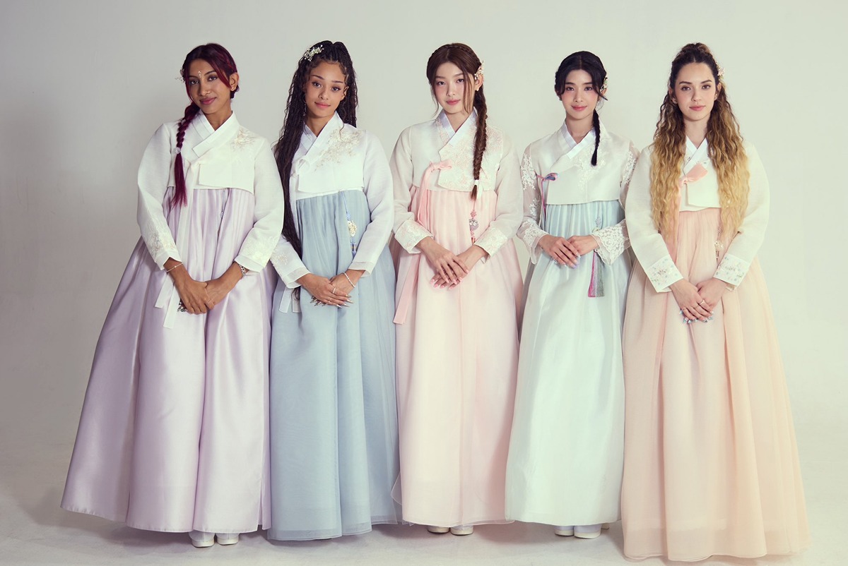 [잡담] 의외로 한복 입고 명절 인사 올라왔었던 그룹 | 인스티즈