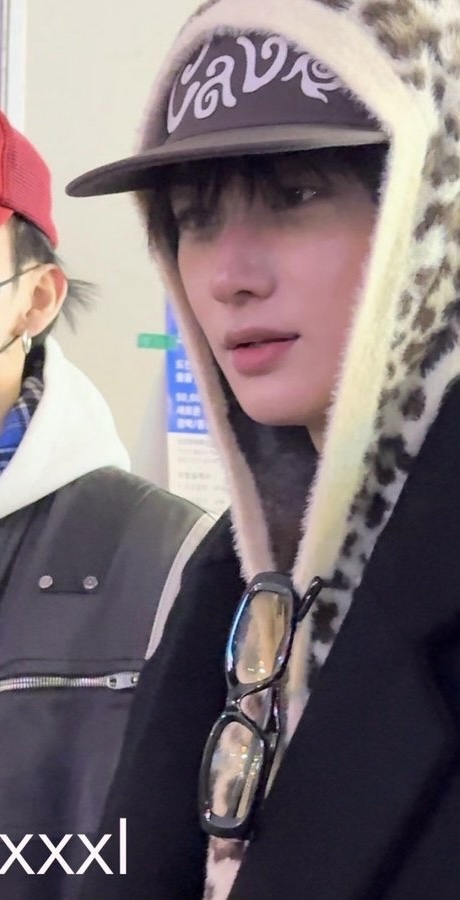 [잡담] 알디원 조우안신 지금 홍대야?? 실물 떴다 | 인스티즈