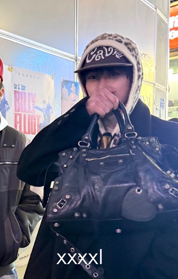 [잡담] 알디원 조우안신 지금 홍대야?? 실물 떴다 | 인스티즈