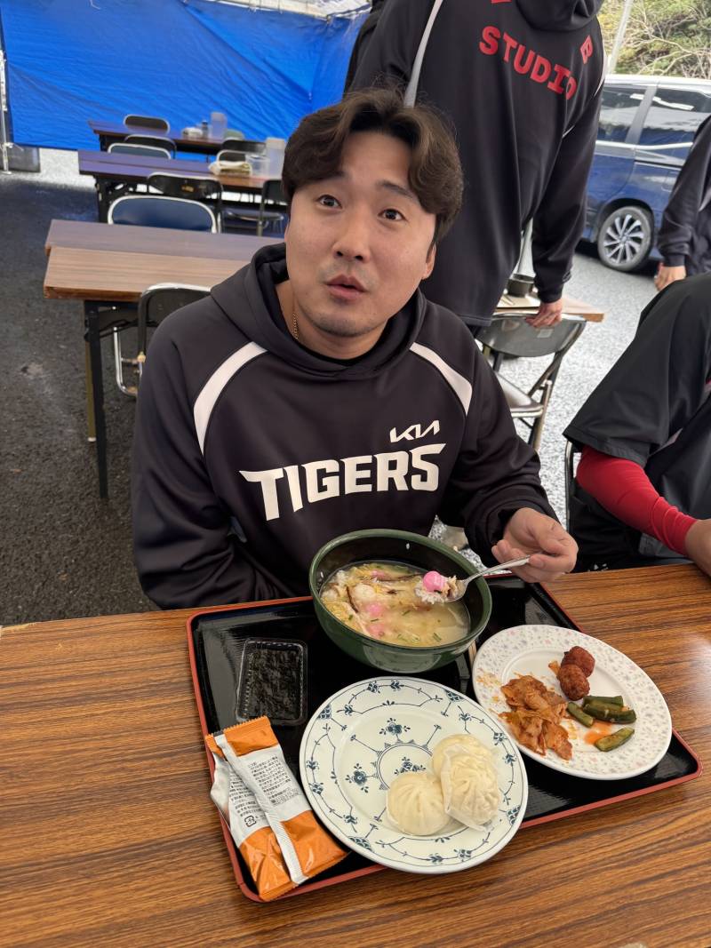 [잡담] 헤어지자고? 떡국 먹고 있는데? | 인스티즈