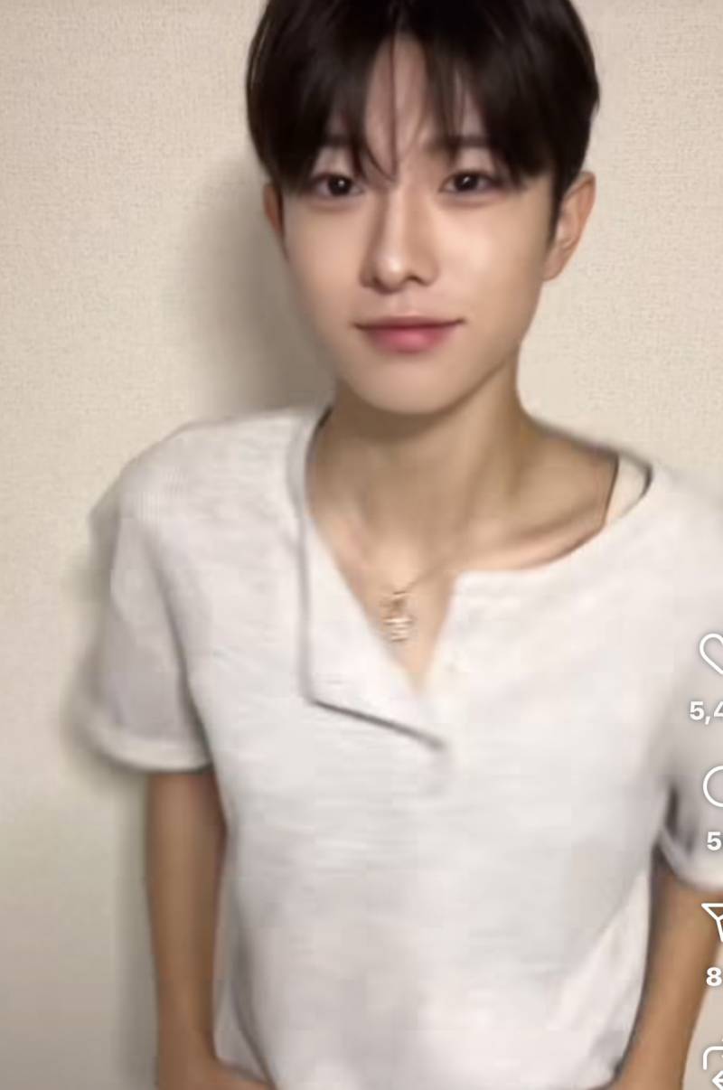 [잡담] 현실에서 누가 더 인기 많을까? | 인스티즈