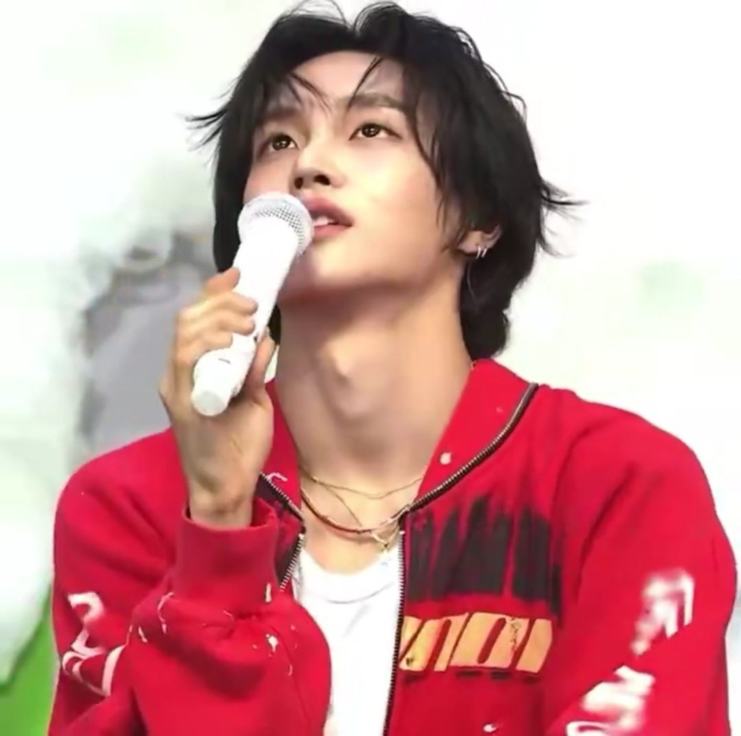 [잡담] 원빈 오늘 너무 잘생겨서 맘이 힘듦.. | 인스티즈