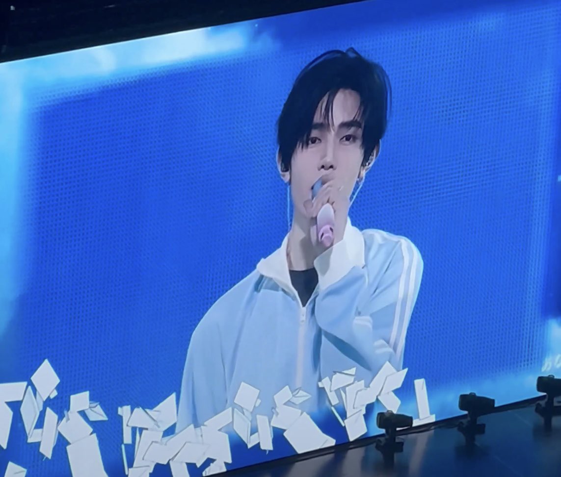 [잡담] 요즘 장하오 데뷔이래로 젤 잘생긴거같음 | 인스티즈