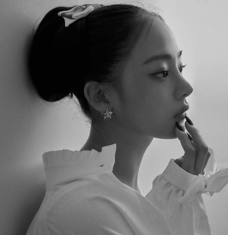 [잡담] 우리집 선정 세상에서 가장 예쁜 옆모습을 가진 여자연예인 1위 | 인스티즈