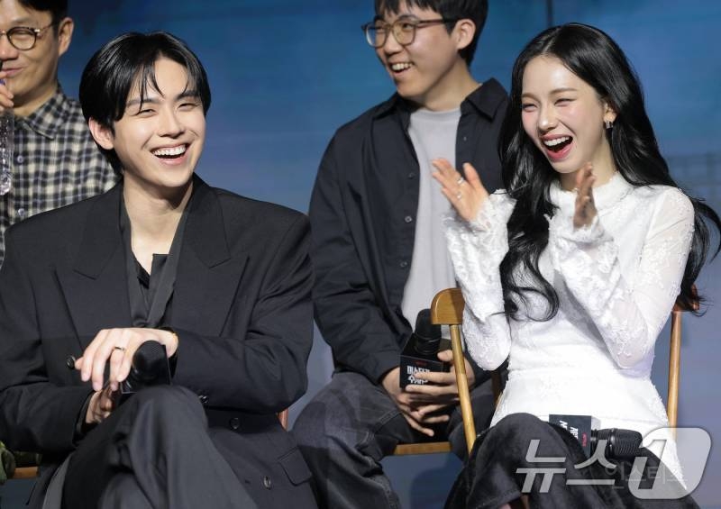 오늘 넷플릭스 미스터리 수사단 시즌2 제작발표회 참석한 에스파 카리나 | 인스티즈