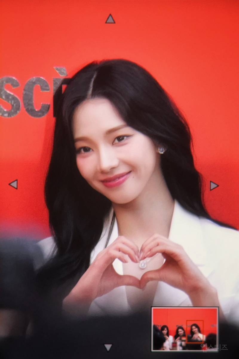 오늘자 미쟝센 브랜드 포토콜 행사 참석한 에스파 카리나 윈터 | 인스티즈