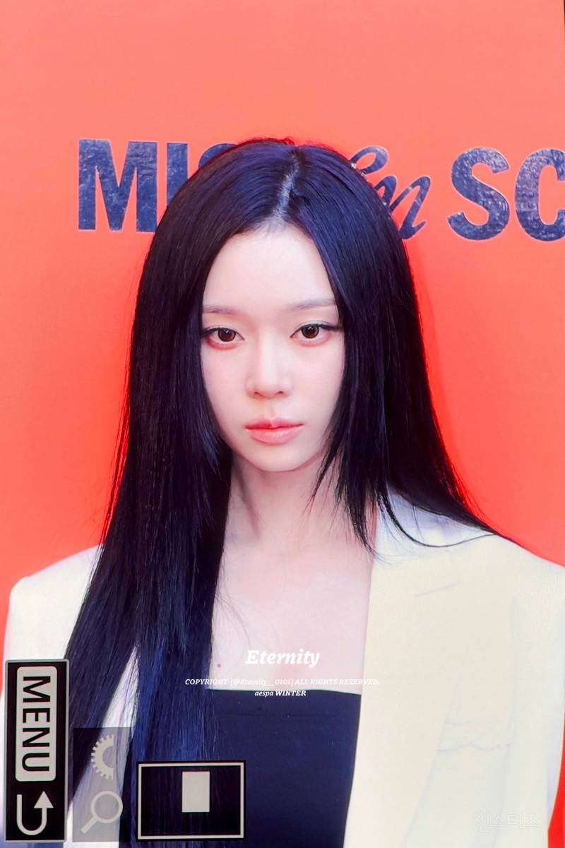 오늘자 미쟝센 브랜드 포토콜 행사 참석한 에스파 카리나 윈터 | 인스티즈