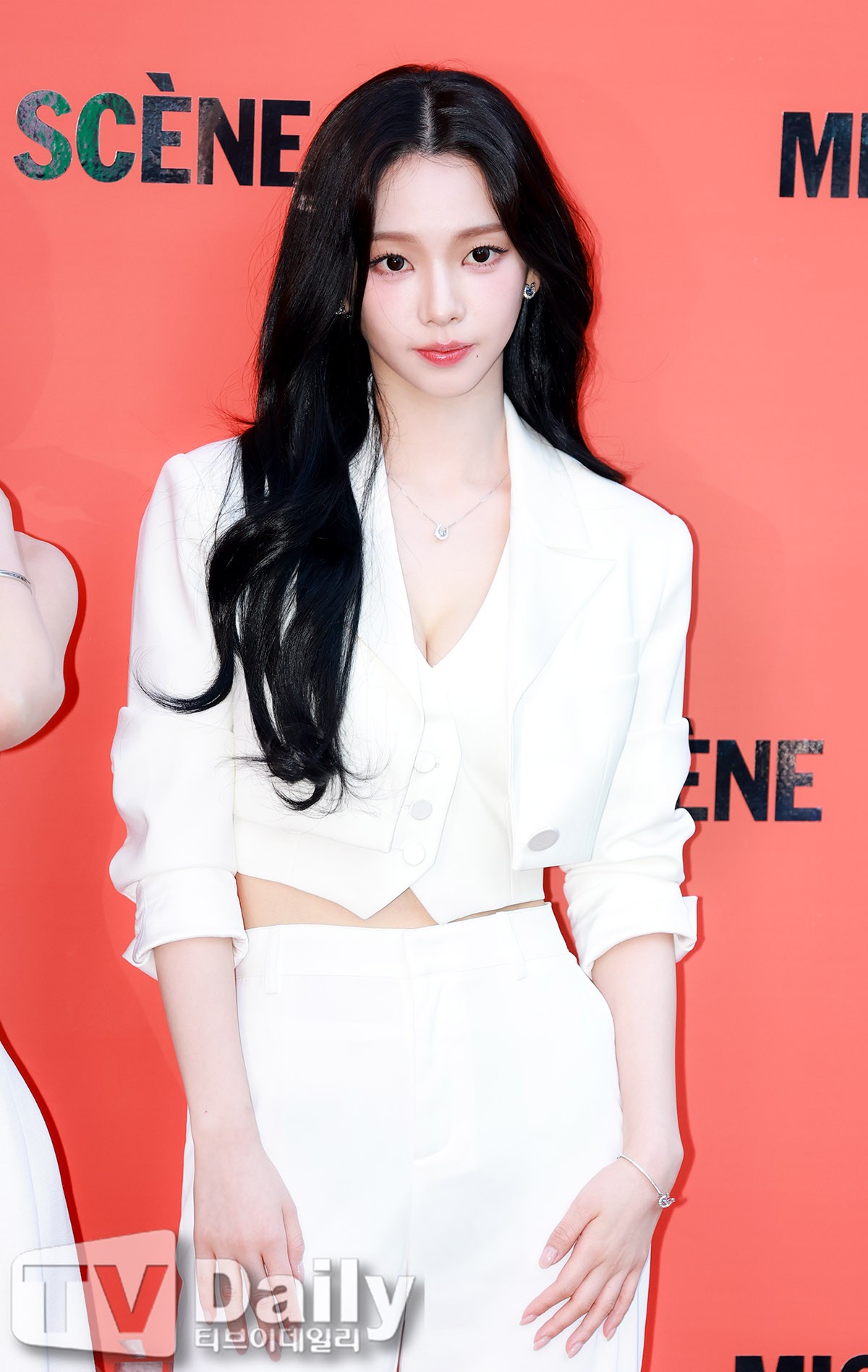 [잡담] 카리나 얼굴은 진짜 신기해 | 인스티즈