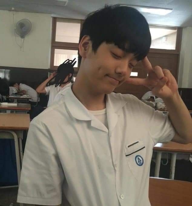 [잡담] 투바투 수빈 중딩 땐 대딩이란 소리 들었다는데 | 인스티즈