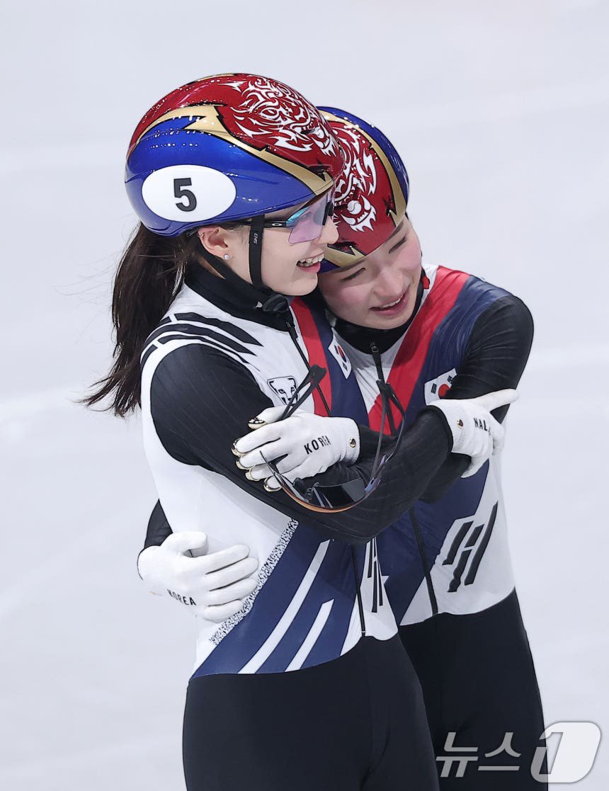 [잡담] 서로 축하해주는 김길리·최민정 | 인스티즈