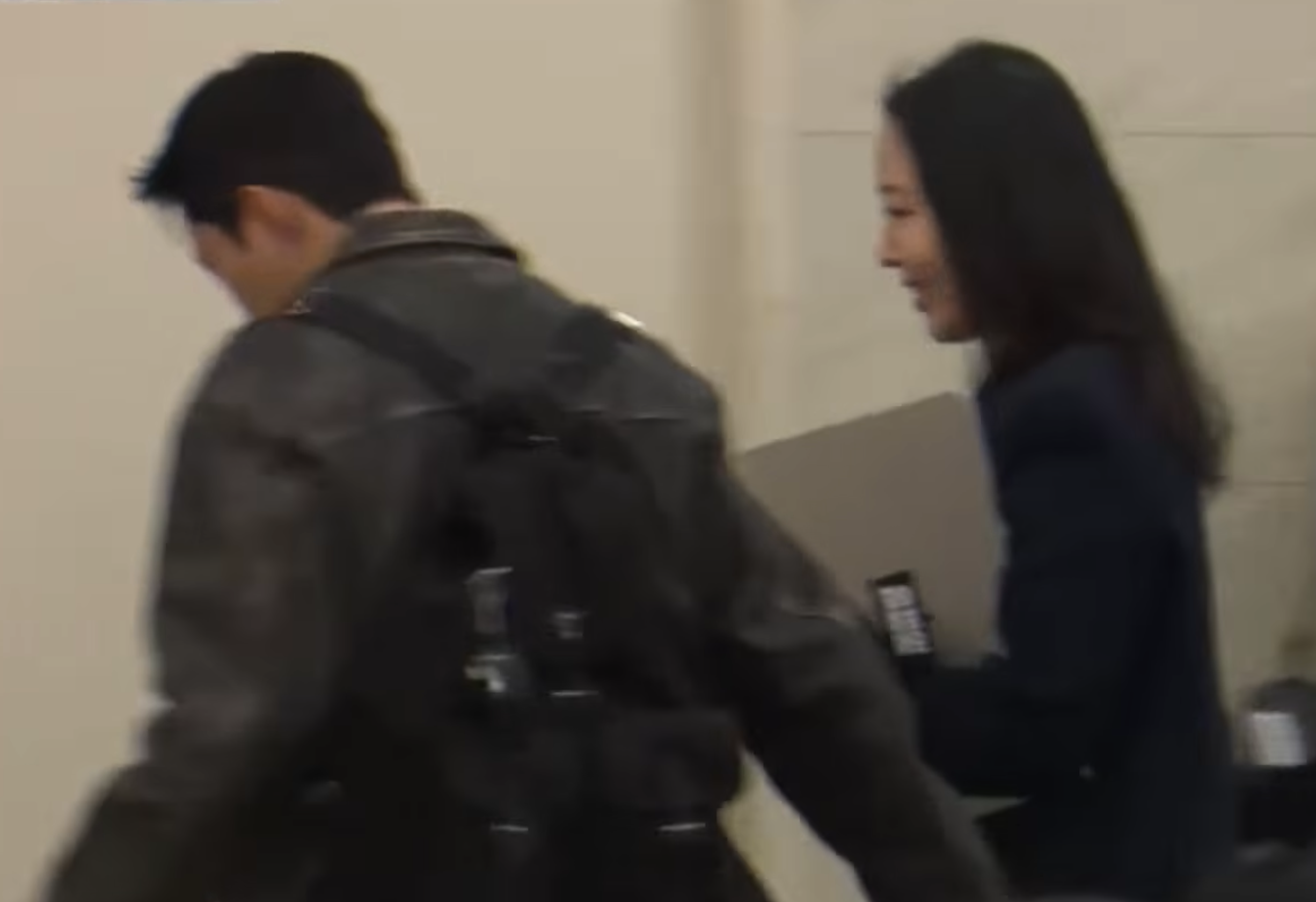 [정보/소식] 민희진 기자회견에 함께 동행했다는 퍼포먼스 디렉터 블랙큐 | 인스티즈
