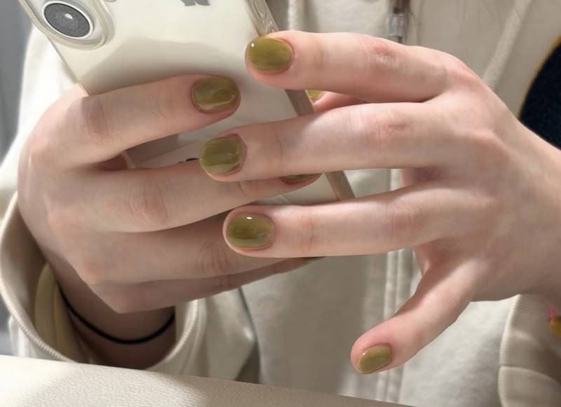[잡담] 네일 색깔 좀 골라줘.. 💅 | 인스티즈