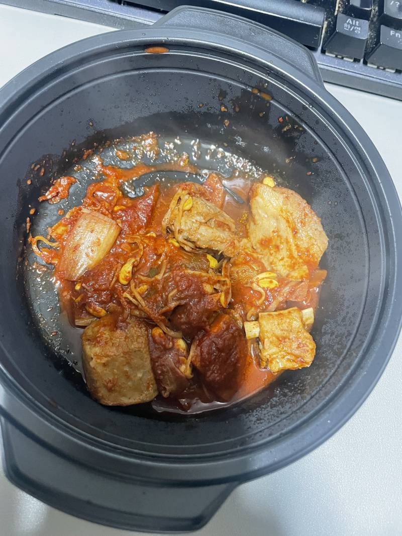[잡담] 편의점 9900원짜리 갈비찜 양이 이게 맞냐? | 인스티즈
